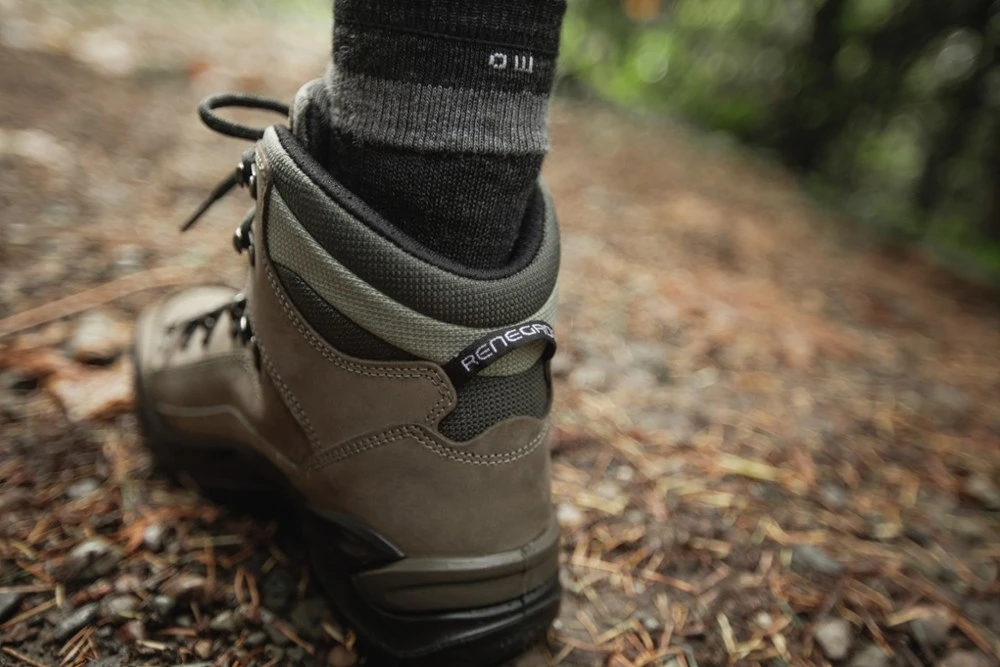 Lowa Renegade GTX Mid Hiking Boots - Men's 5 Lowa Renegade GTX Mid Hiking Boots - Men's - Image 5