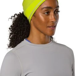 Nathan HyperNight Reflect Ponytail Beanie -Teravail Sales Store c45e3c02 d35f 4520 895b 8d6824e5f806