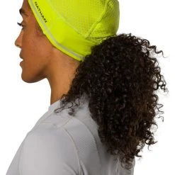 Nathan HyperNight Reflect Ponytail Beanie -Teravail Sales Store cf3bb1b7 68c1 449d a875 51fbbaa0ade7