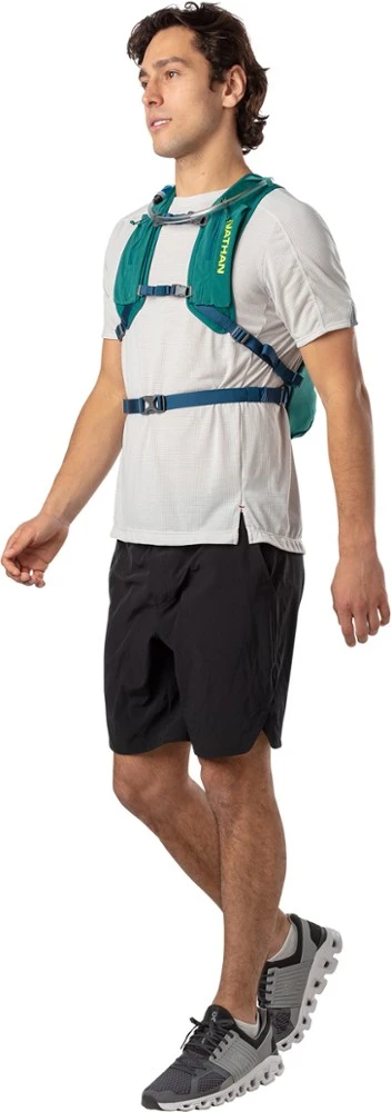 Nathan Crossover 10 L Hydration Vest 6 Nathan Crossover 10 L Hydration Vest - Image 6